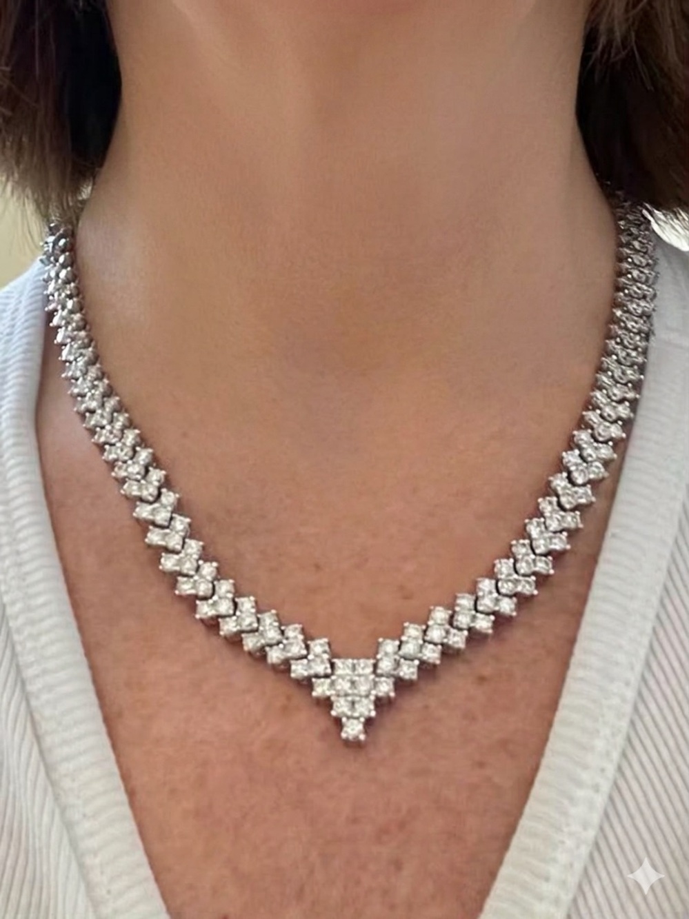 Sterling Silver Cubic Zirconia V-Front Necklace
